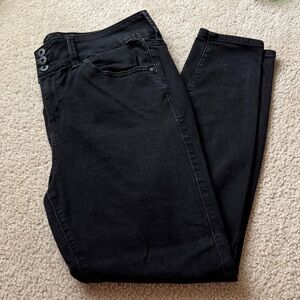 Torrid Women's Black Skinny Jeans/Jegging